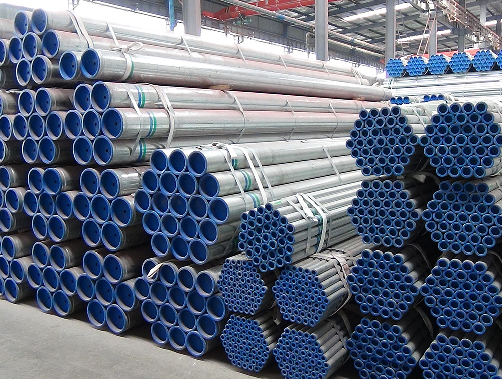 Plastic lined composite pipe